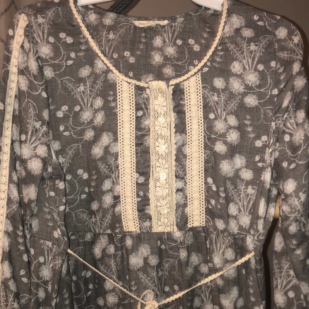 gray dress with lace